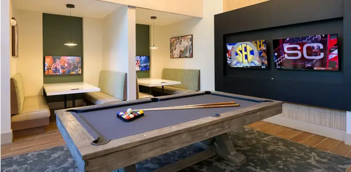 Pool table